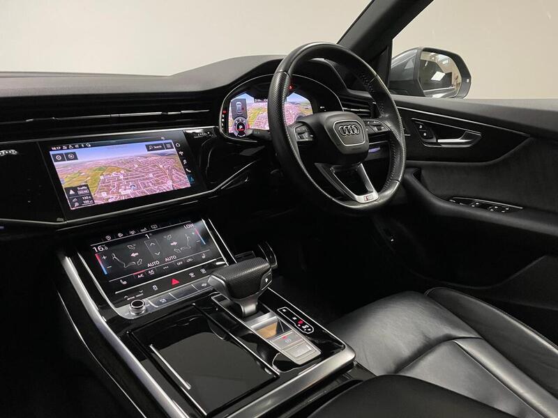 Audi Q8 TDI V6 S line - U400059040