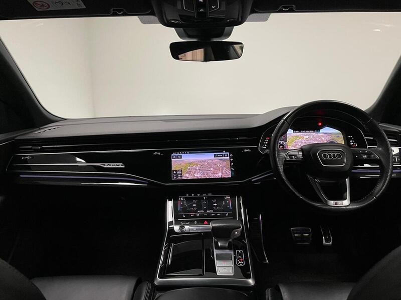 Audi Q8 TDI V6 S line - U400059040