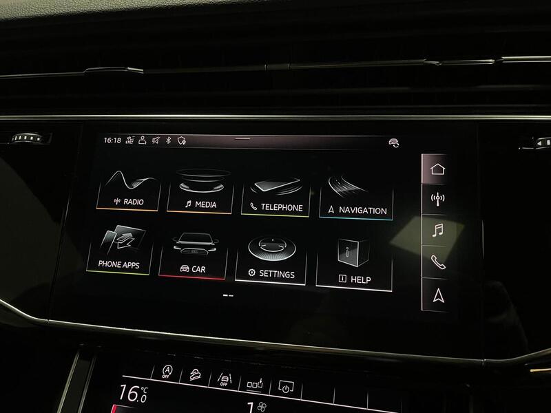 Audi Q8 TDI V6 S line - U400059040