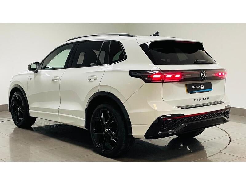 Volkswagen Tiguan eTSI MHEV R-Line Launch Edition - U400059053