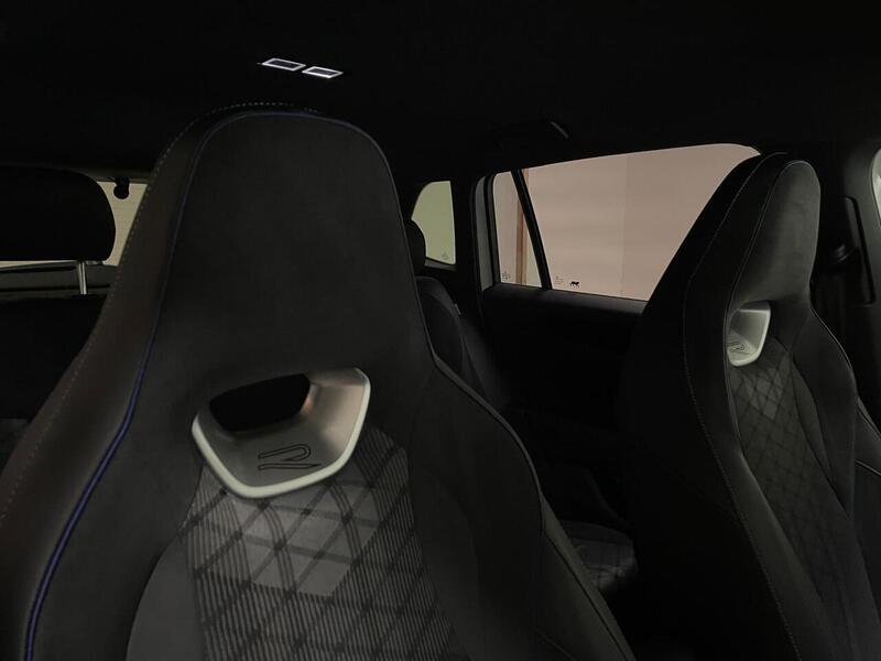 Volkswagen Tiguan eTSI MHEV R-Line Launch Edition - U400059053