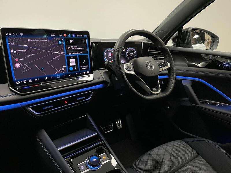 Volkswagen Tiguan eTSI MHEV R-Line Launch Edition - U400059053