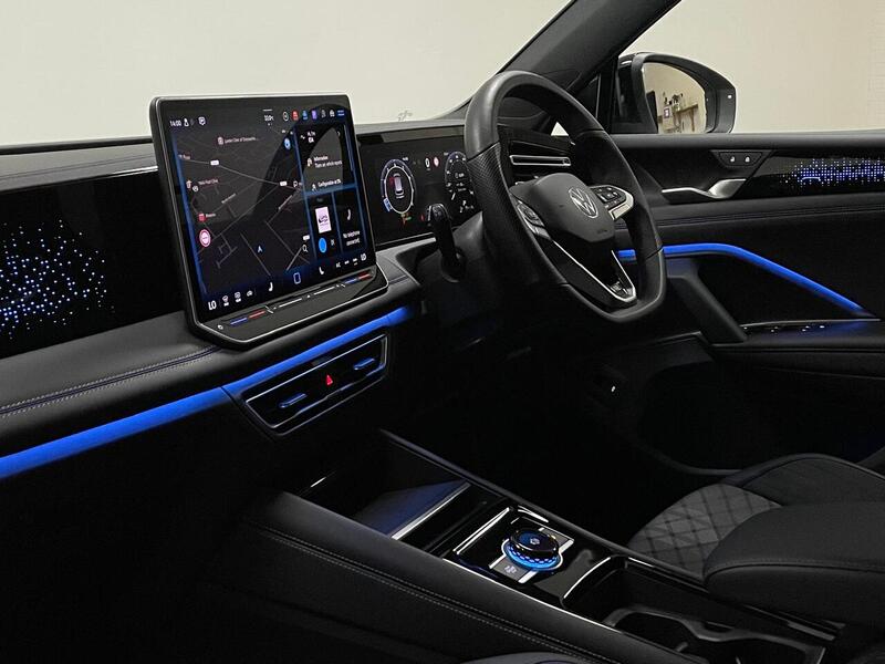 Volkswagen Tiguan eTSI MHEV R-Line Launch Edition - U400059053