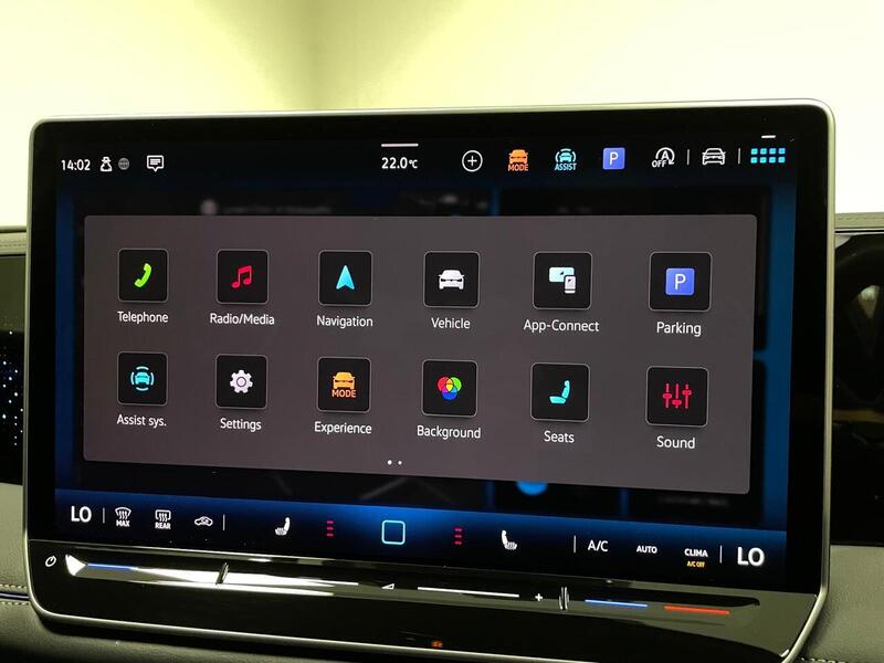 Volkswagen Tiguan eTSI MHEV R-Line Launch Edition - U400059053