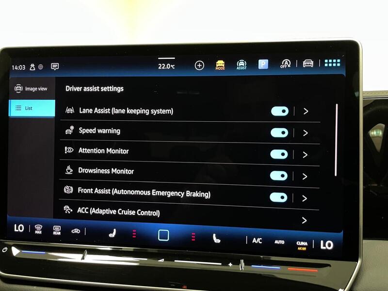 Volkswagen Tiguan eTSI MHEV R-Line Launch Edition - U400059053