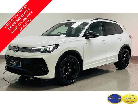 Volkswagen Tiguan 3.0 V6 TSI eHybrid 14.3kWh R SUV 5dr Petrol Plug-in Hybrid Tiptronic 4Motion Euro 6 (s/s) (462 ps)