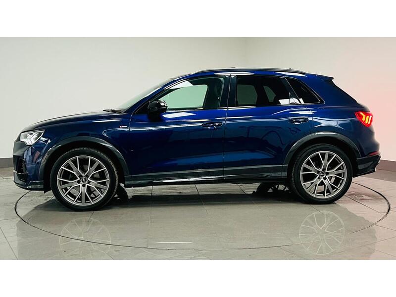 Audi Q3 TDI Vorsprung - U400059063