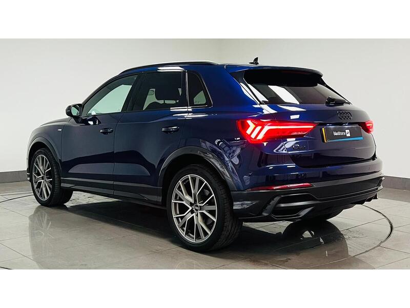 Audi Q3 TDI Vorsprung - U400059063