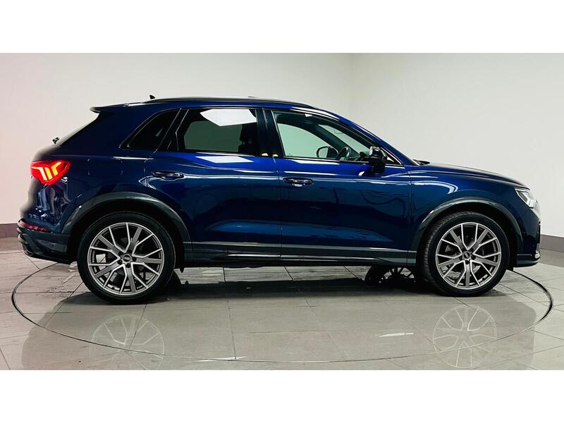 Audi Q3 TDI Vorsprung - U400059063