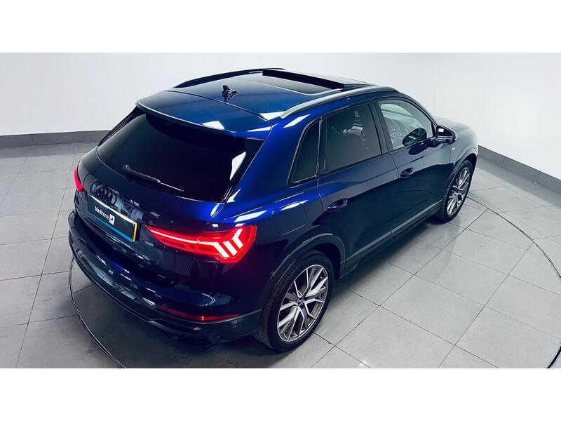 Audi Q3 TDI Vorsprung - U400059063