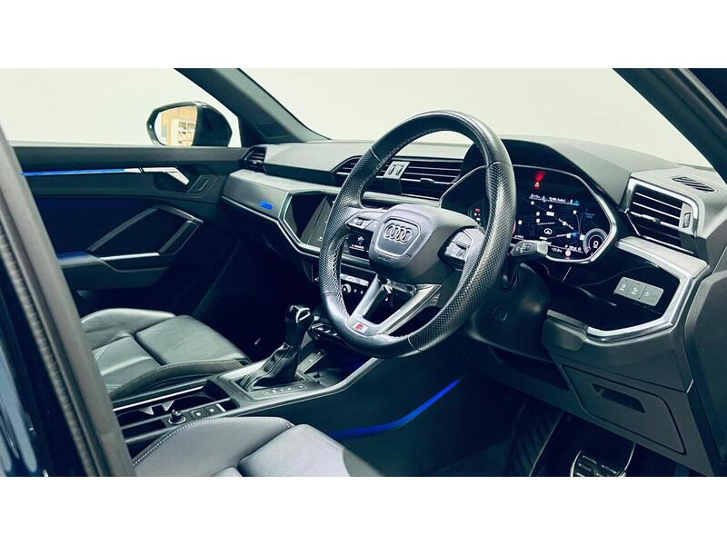 Audi Q3 TDI Vorsprung - U400059063