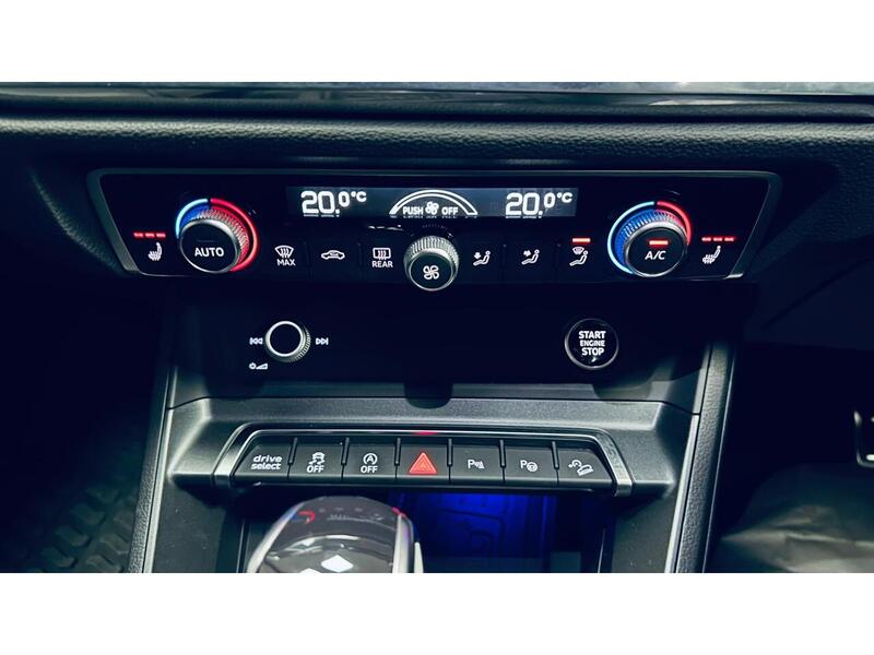 Audi Q3 TDI Vorsprung - U400059063