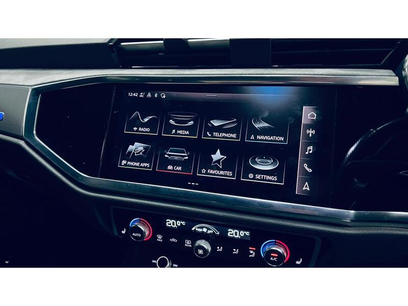 Audi Q3 TDI Vorsprung - U400059063