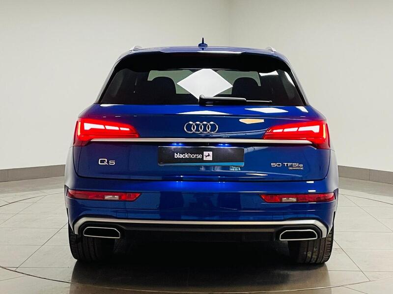 Audi Q5 TFSIe S line - U400059069