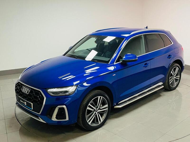 Audi Q5 TFSIe S line - U400059069