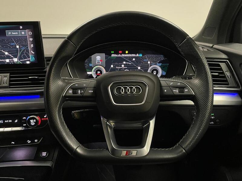 Audi Q5 TFSIe S line - U400059069