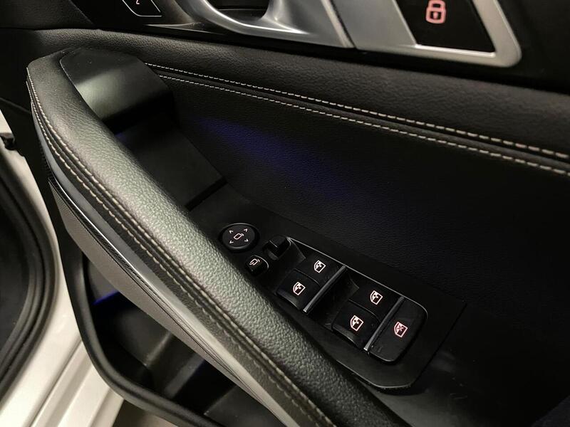 BMW X6 40i M Sport - U400059089