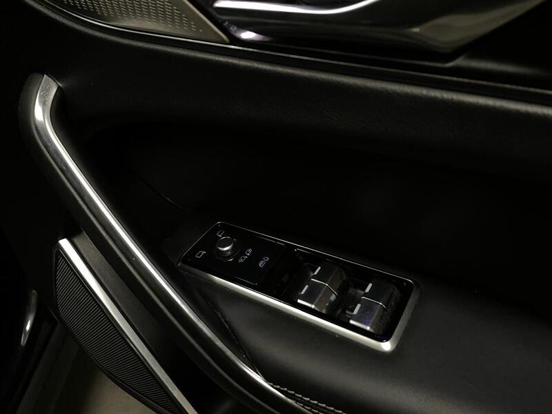 Jaguar F-PACE D200 MHEV R-Dynamic HSE - U400059094