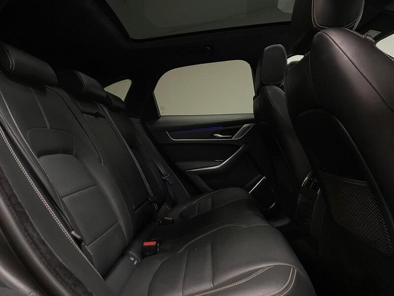 Jaguar F-PACE D200 MHEV R-Dynamic HSE - U400059094