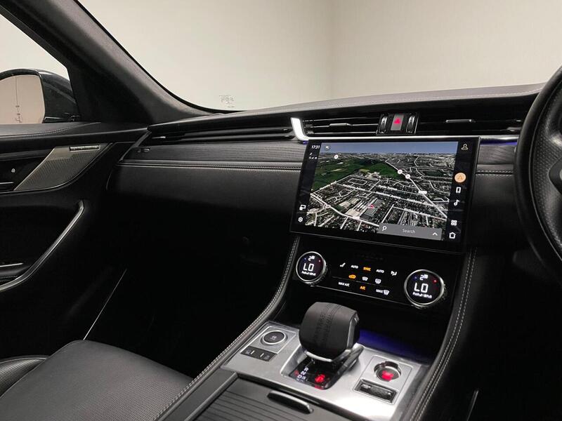 Jaguar F-PACE D200 MHEV R-Dynamic HSE - U400059094