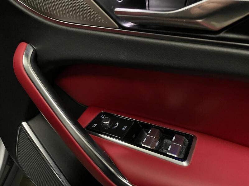 Jaguar F-PACE P400e R-Dynamic HSE - U400059110