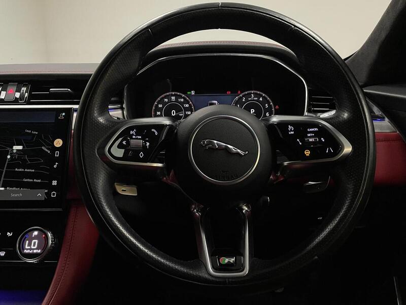 Jaguar F-PACE P400e R-Dynamic HSE - U400059110