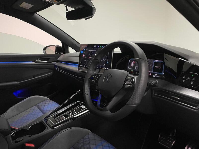 Volkswagen Golf TSI R Black Edition - U400059118