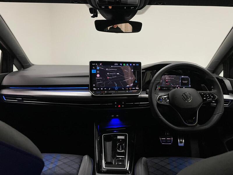 Volkswagen Golf TSI R Black Edition - U400059118