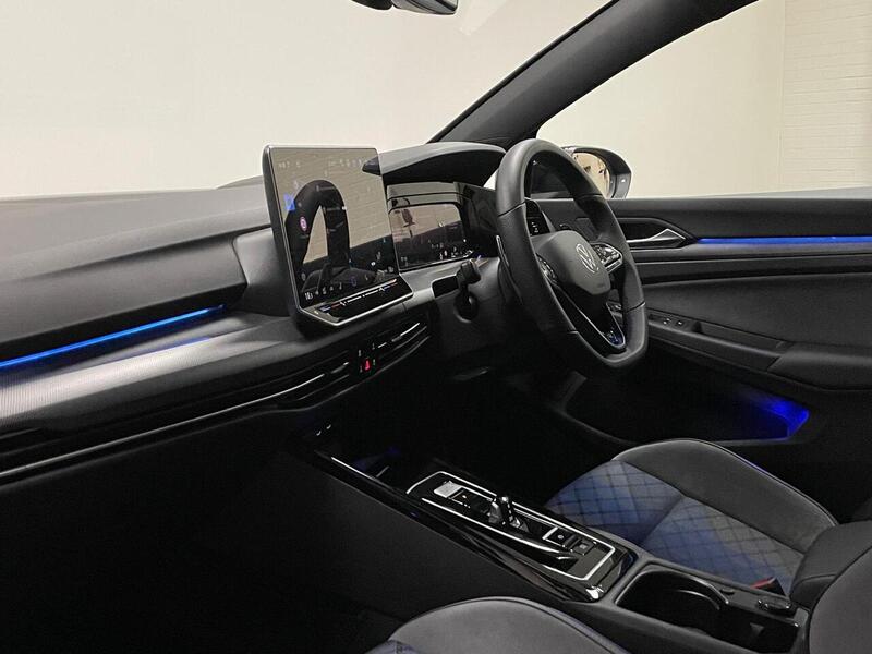 Volkswagen Golf TSI R Black Edition - U400059118