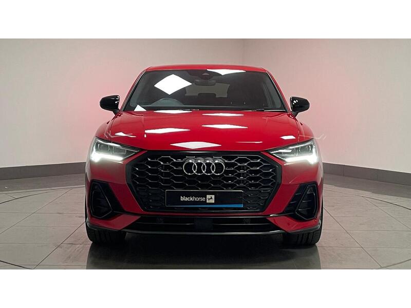 Audi Q3 TFSI CoD Black Edition - U400059120