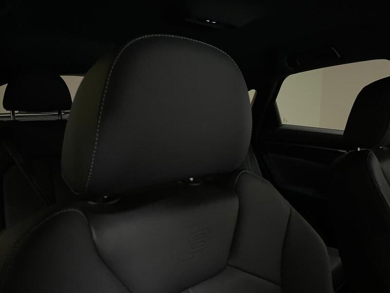 Audi Q3 TFSI CoD Black Edition - U400059120