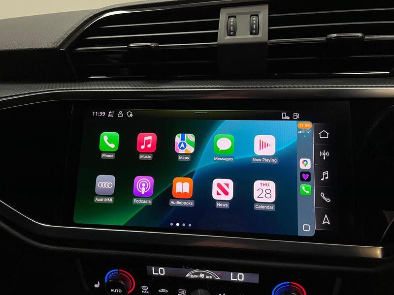 Audi Q3 TFSI CoD Black Edition - U400059120