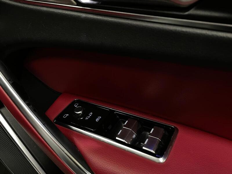 Jaguar F-PACE P400 MHEV R-Dynamic SE - U400059122