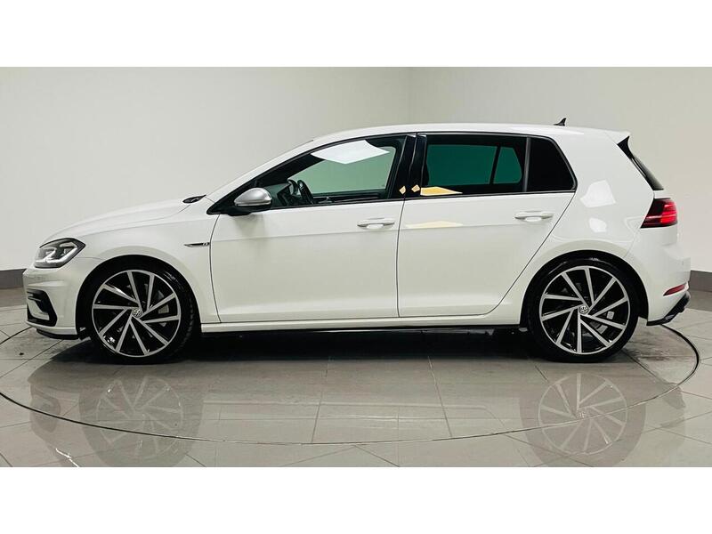 Volkswagen Golf TSI R - U400059140