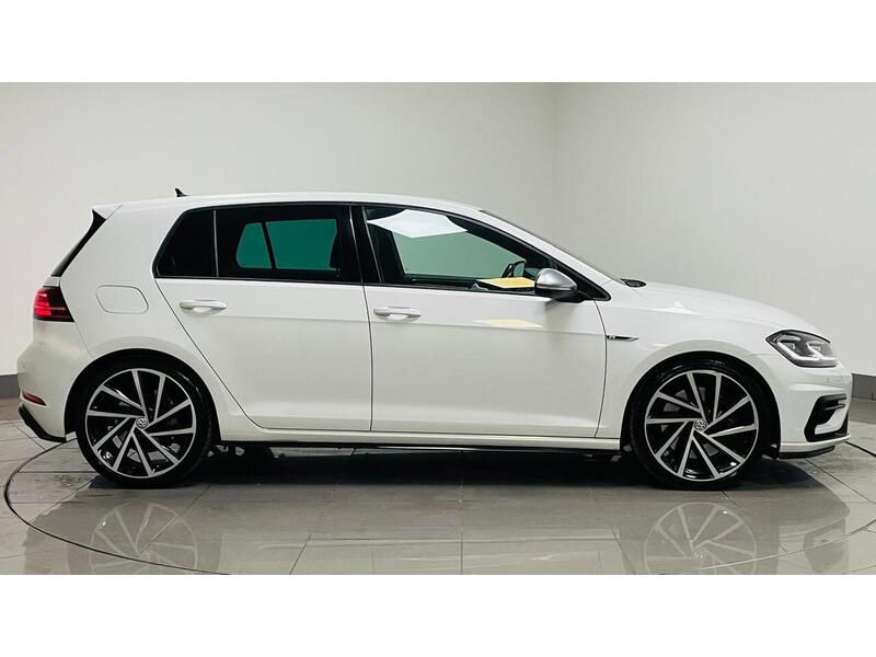 Volkswagen Golf TSI R - U400059140