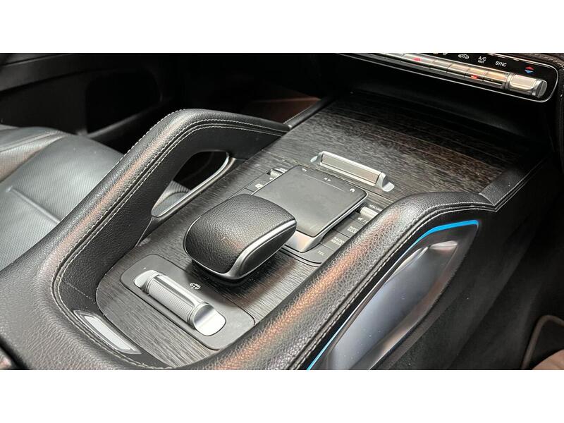 Mercedes-Benz GLE GLE400d AMG Line - U400059156