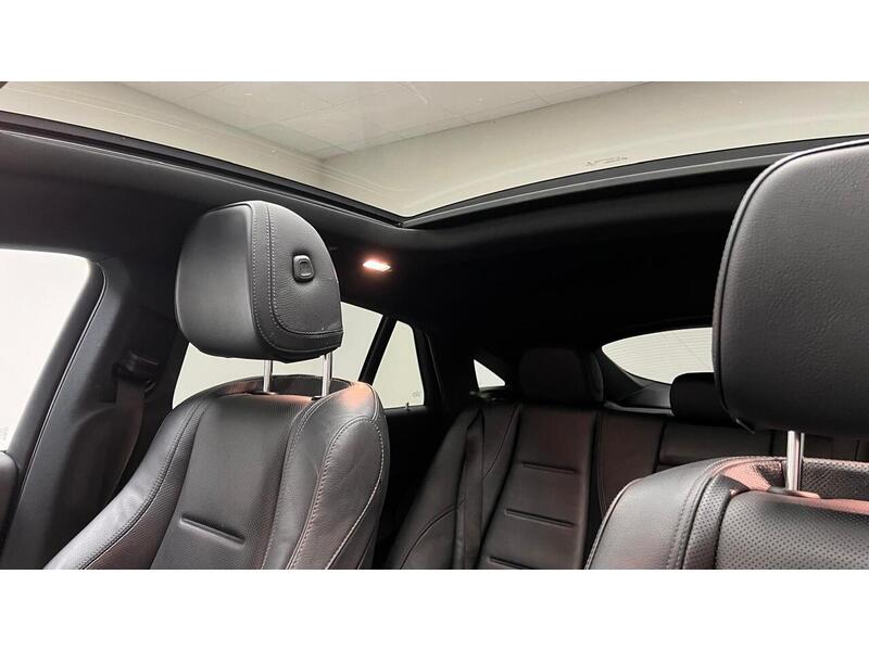 Mercedes-Benz GLE GLE400d AMG Line - U400059156