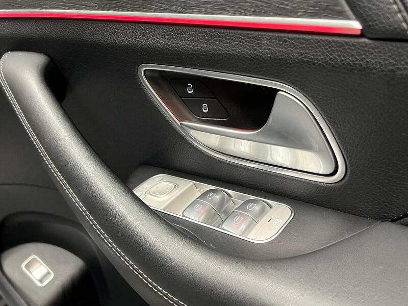 Mercedes-Benz GLE GLE350d AMG Line - U400059162