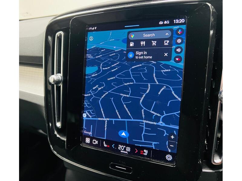 Volvo XC40 B3 MHEV Plus - U400059164