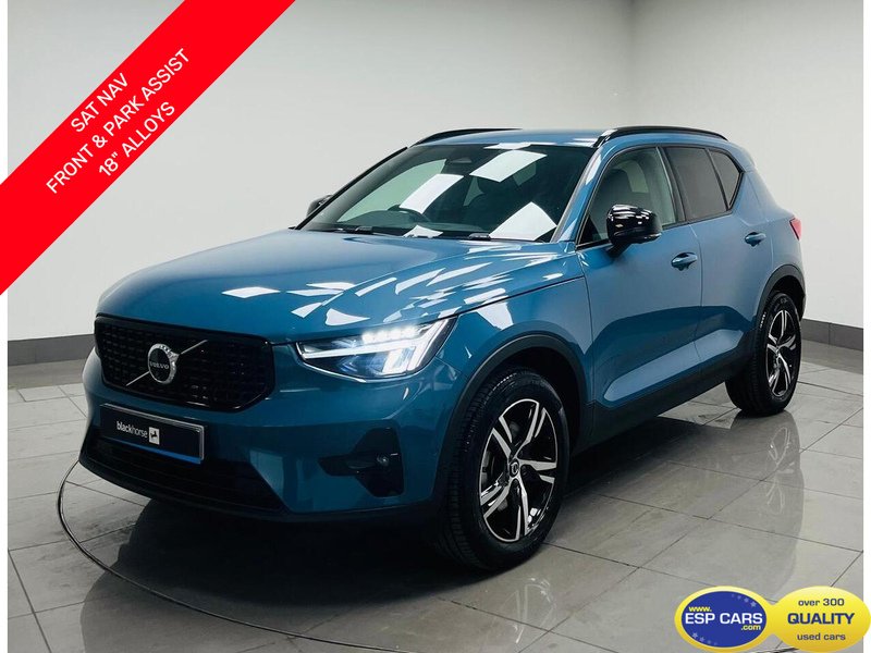 Volvo XC40 B3 MHEV Plus - U400059164