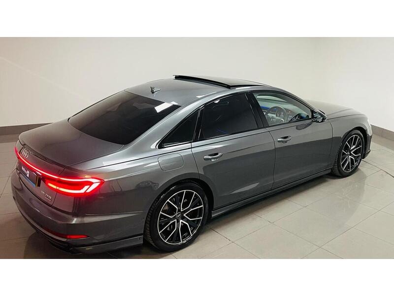 Audi A8 TFSI V6 Black Edition - U400059173