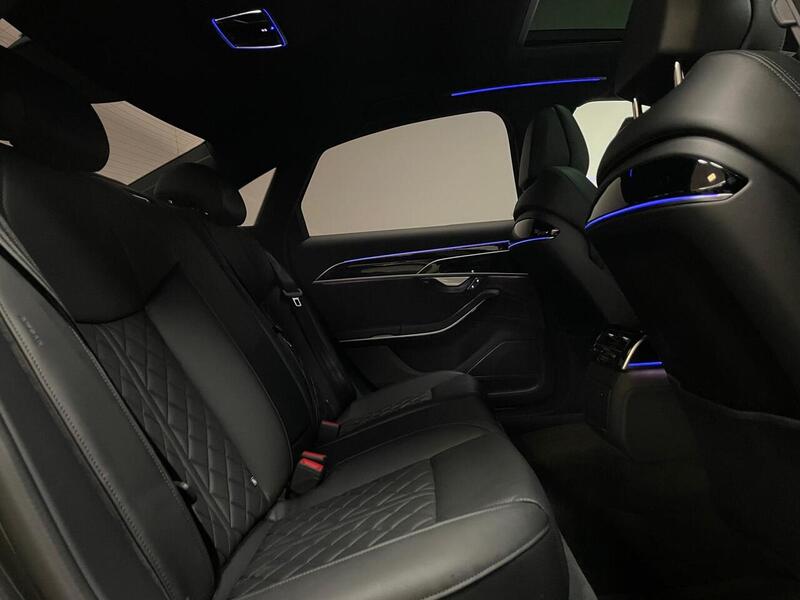 Audi A8 TFSI V6 Black Edition - U400059173