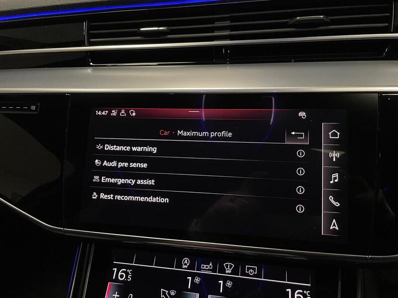 Audi A8 TFSI V6 Black Edition - U400059173