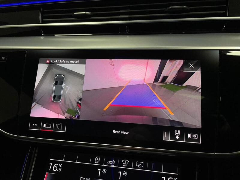 Audi A8 TFSI V6 Black Edition - U400059173