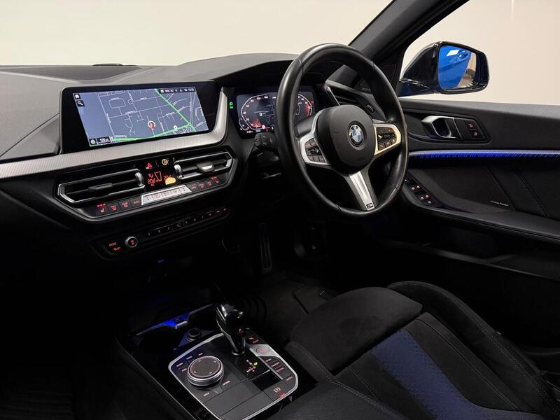 BMW 1 Series M135i - U400059178