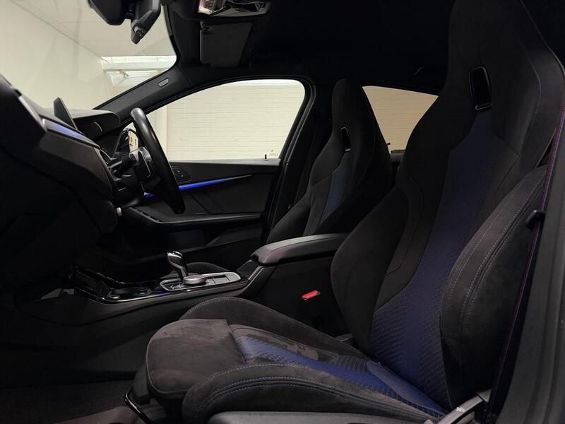 BMW 1 Series M135i - U400059178