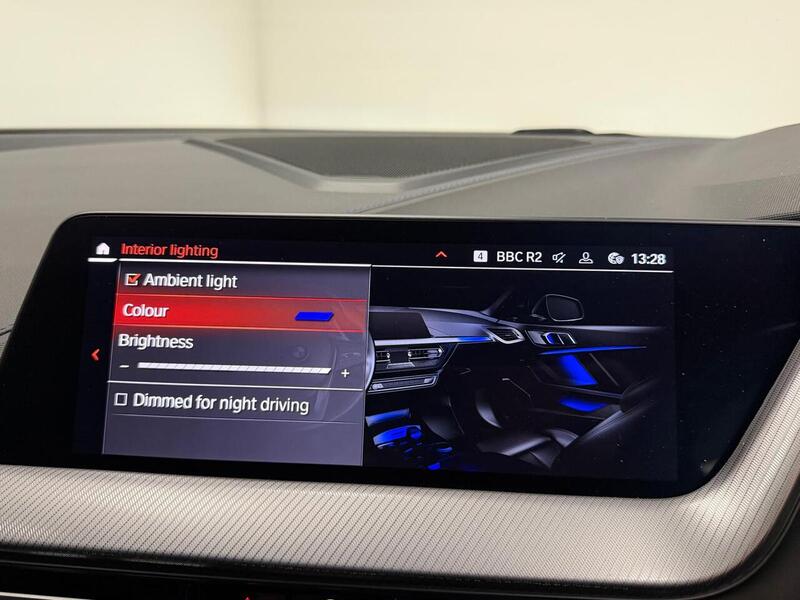 BMW 1 Series M135i - U400059178