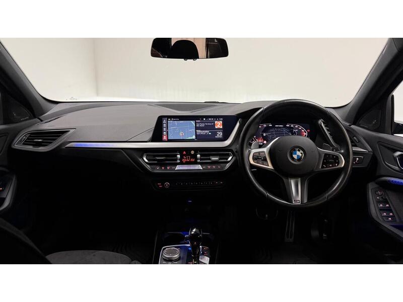 BMW 1 Series M135i - U400059178