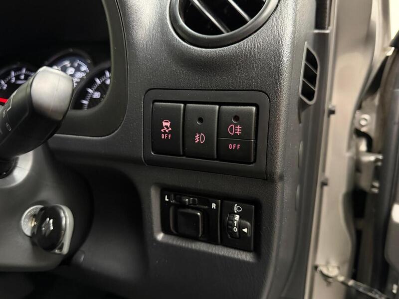 Suzuki Jimny VVT SZ4 - U400059194