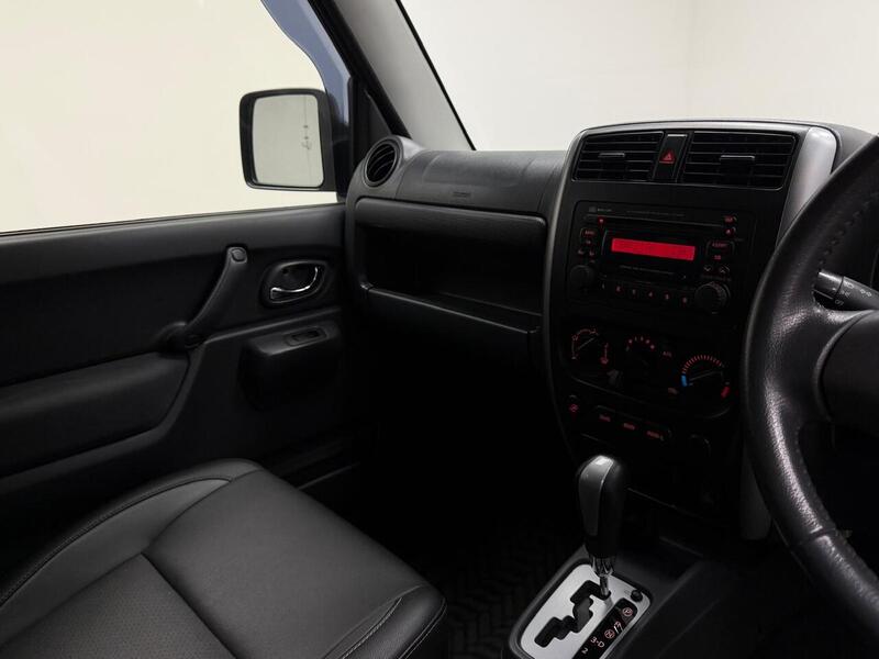 Suzuki Jimny VVT SZ4 - U400059194